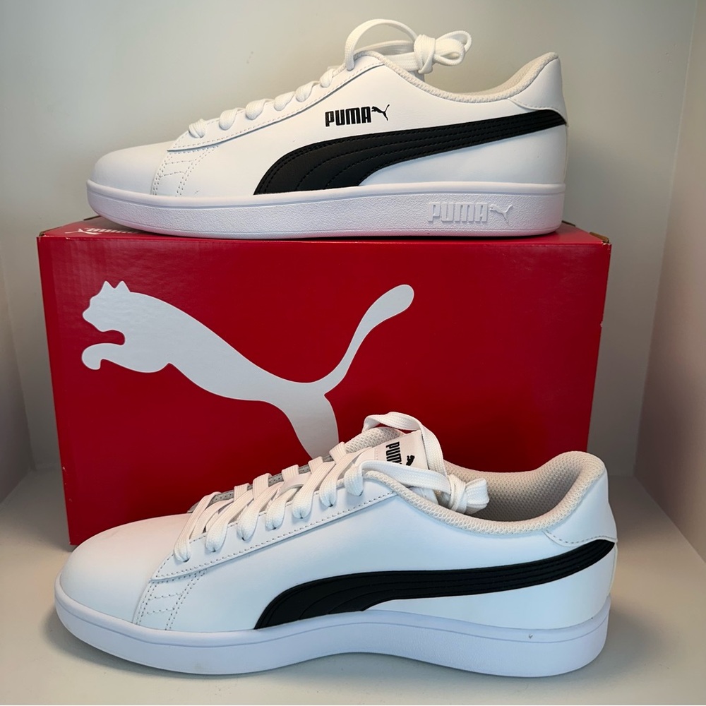 PUMA Smash V2 L Low-Top Runners White Black Women’s Size 10 New